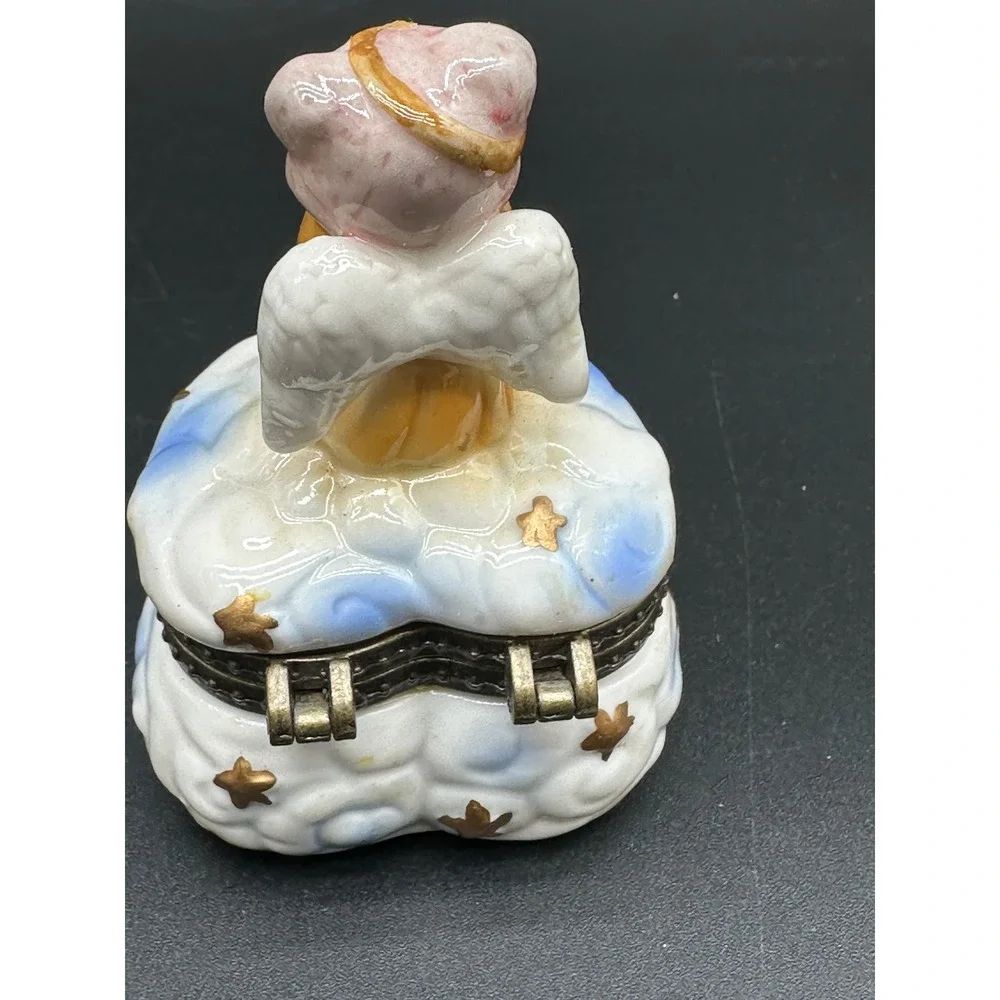 Vintage Porcelain Trinket Box Angel Bear‎ On Cloud Heart Shape Hinged Lid